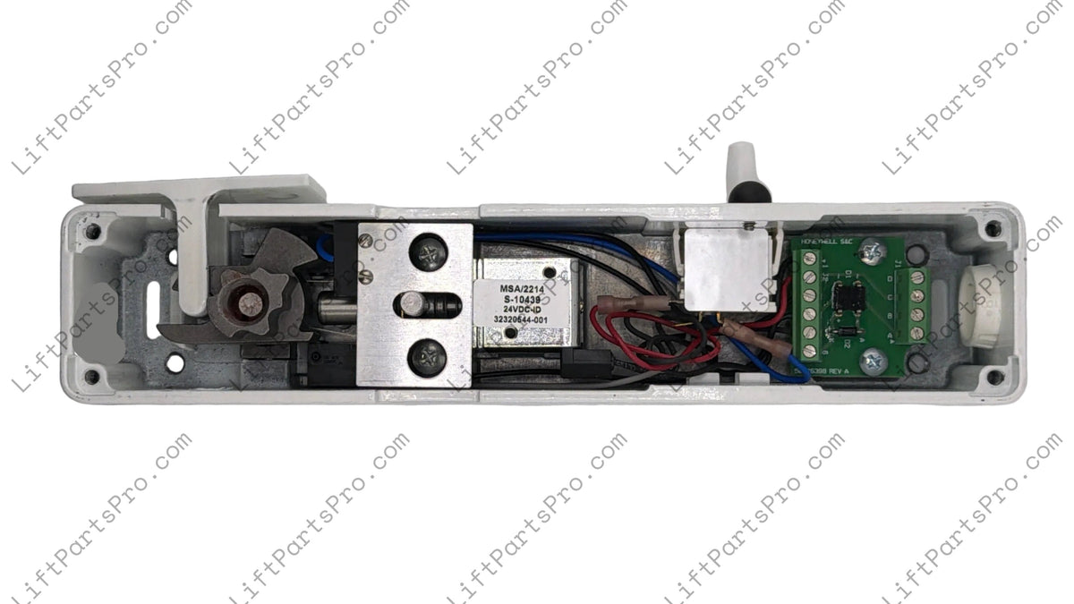 Internal setup close-up of Honeywell #CDILBS1W Lock / Harmar Summit #46221 Interlock