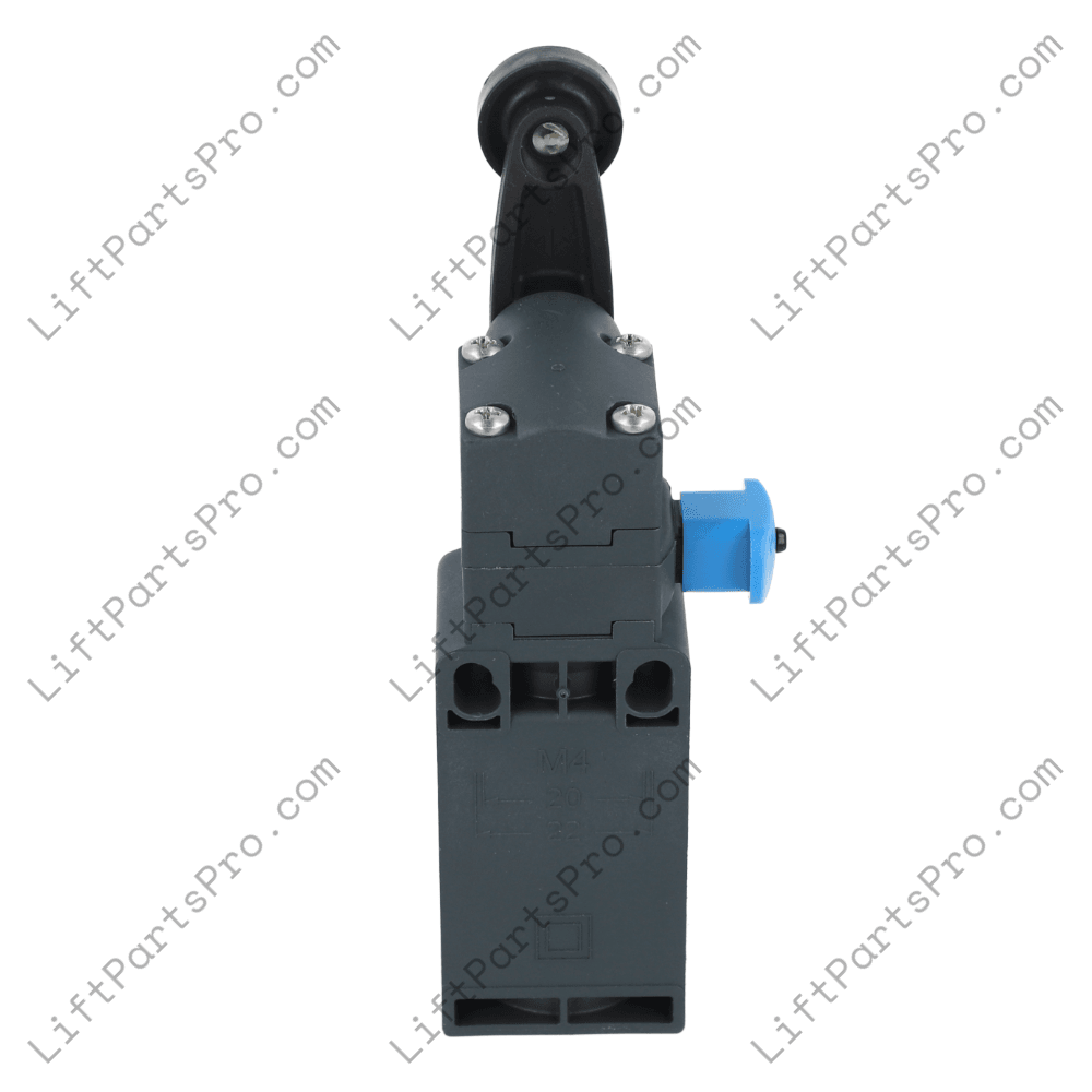 Pizzato FR630 Position / Slack Limit Switch — Roller Lever with Reset Device