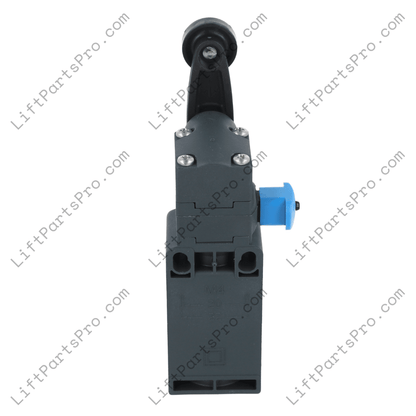 Pizzato FR630 Position / Slack Limit Switch — Roller Lever with Reset Device